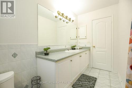 20 Culture Crescent, Brampton, ON - Indoor Photo Showing Bathroom