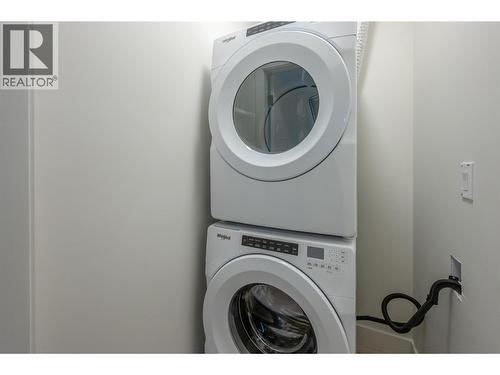 784 Argyle Street Unit# 102, Penticton, BC - Indoor Photo Showing Laundry Room