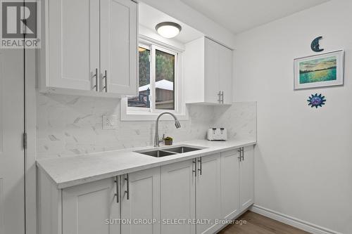 64 - 40 Tiffany Drive, London East (East I), ON - Indoor Photo Showing Kitchen With Double Sink