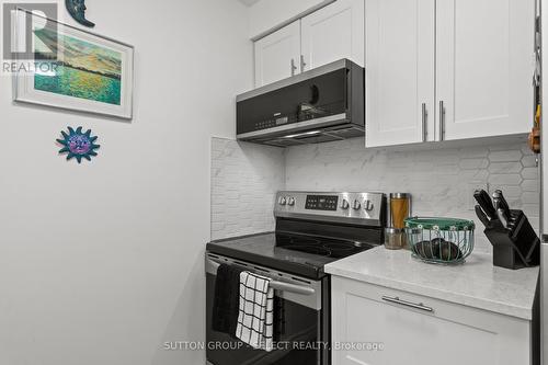 64 - 40 Tiffany Drive, London East (East I), ON - Indoor Photo Showing Kitchen