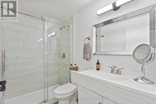 64 - 40 Tiffany Drive, London East (East I), ON - Indoor Photo Showing Bathroom