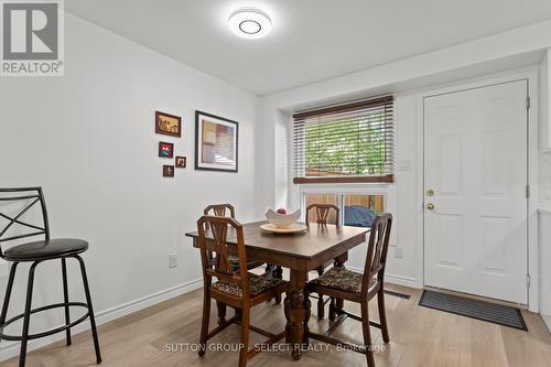 64 - 40 Tiffany Drive, London East (East I), ON - Indoor Photo Showing Dining Room