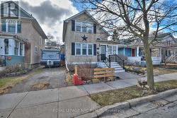 92 DUFFERIN STREET  St. Catharines (Downtown), ON L2R 1Z8