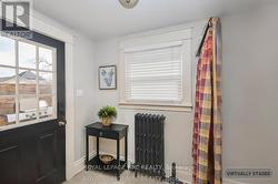 mudroom to backyard - 