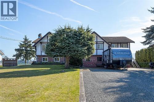 6627 Lakes Rd  Duncan, BC V9L 5V9