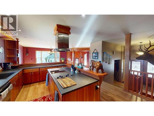 6228 Tamarack Road, Wasa, BC - Indoor Photo Showing Kitchen