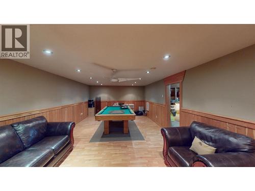 6228 Tamarack Road, Wasa, BC - Indoor