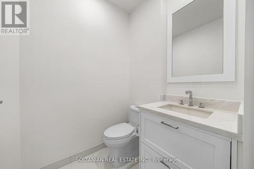 2 peice Powder room - 3204 - 10 Inn On The Park Drive, Toronto, ON - Indoor Photo Showing Bathroom