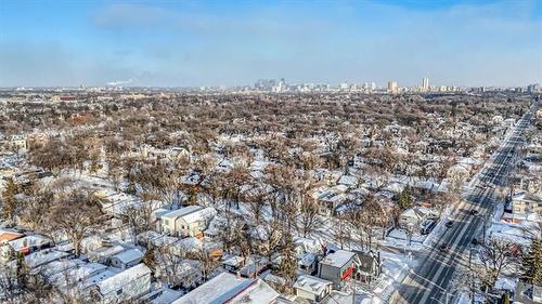 117 Borebank St, Winnipeg, MB 