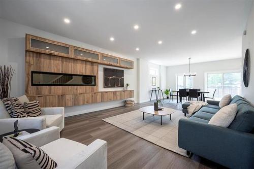 117 Borebank St, Winnipeg, MB 