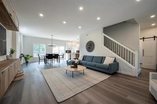 117 Borebank St, Winnipeg, MB 