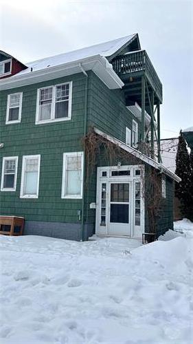 40 Arbuthnot St, Winnipeg, MB 