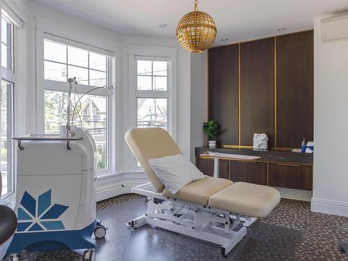 6088 Coburg Road, Halifax, NS 