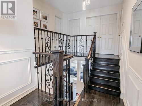 11 Four Seasons Circle, Brampton, ON - Indoor Photo Showing Other Room