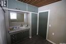 Wills Acreage, Frontier, SK  - Indoor Photo Showing Bathroom 