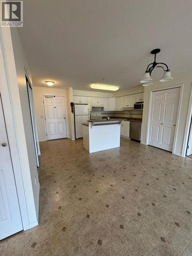 265 Froelich Road Unit# 307, Kelowna, BC - Indoor Photo Showing Kitchen