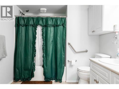 265 Froelich Road Unit# 307, Kelowna, BC - Indoor Photo Showing Bathroom