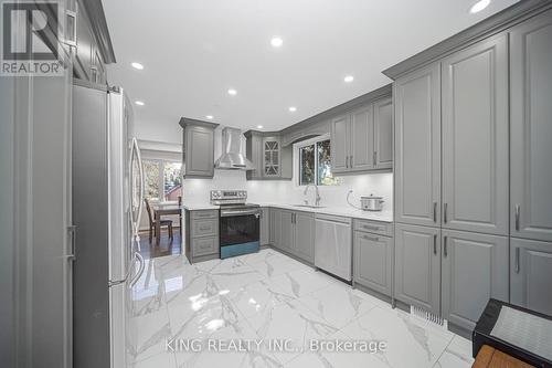 5326 Ninth Line, Erin, ON - Indoor Photo Showing Kitchen With Upgraded Kitchen