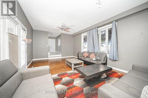 5326 Ninth Line, Erin, ON - Indoor Photo Showing Living Room