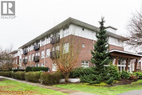 305 215 BROOKES STREET  New Westminster, BC V3M 0G5