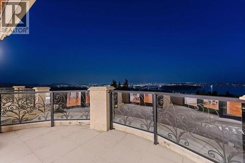 1327 Chartwell Drive, West Vancouver, BC - Outdoor With View