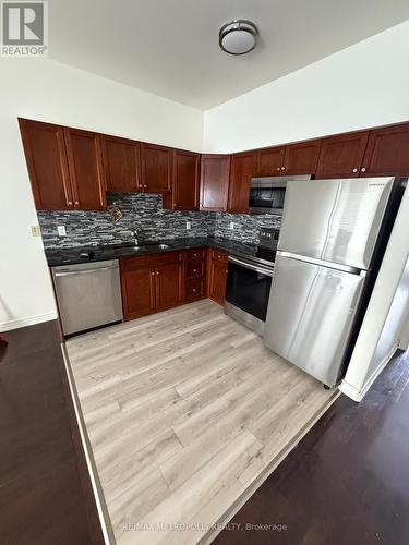 103 - 6045 Dunn Street, Niagara Falls, ON - Indoor Photo Showing Kitchen