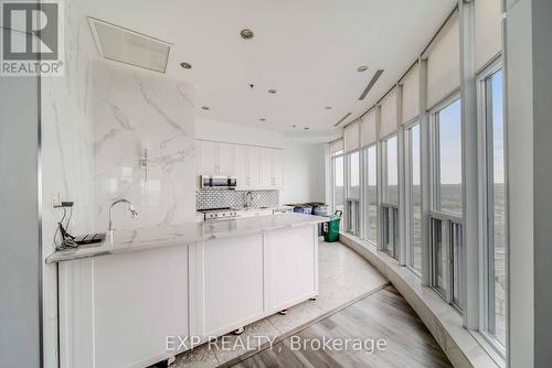 1003 - 2119 Lakeshore Boulevard W, Toronto (Mimico), ON - Indoor