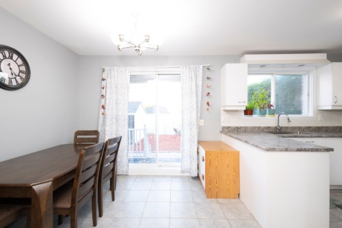 Salle à manger - 12 Place Borduas, Sainte-Julie, QC - Indoor