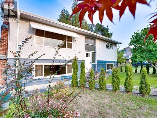4172 MANSON AVE  Powell River, BC V8A 3M5