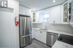 1 - 19 QUEEN STREET W  Mississauga, ON L5H 1L5