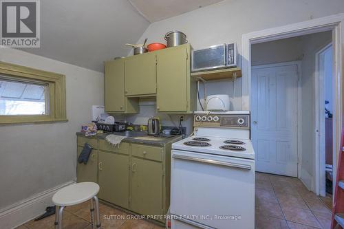 51 Stanley Street, London South (South F), ON - Indoor Photo Showing Kitchen