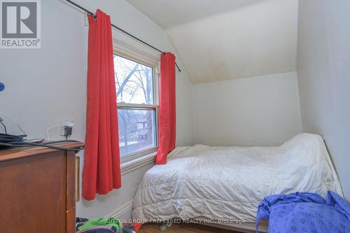 51 Stanley Street, London South (South F), ON - Indoor Photo Showing Bedroom