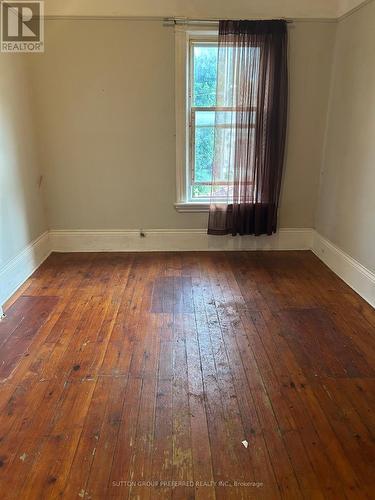 51 Stanley Street, London South (South F), ON - Indoor Photo Showing Other Room