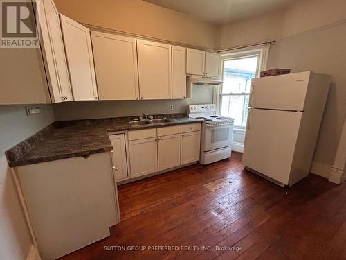51 Stanley Street, London South (South F), ON - Indoor Photo Showing Kitchen With Double Sink