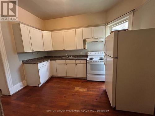 51 Stanley Street, London South (South F), ON - Indoor Photo Showing Kitchen With Double Sink