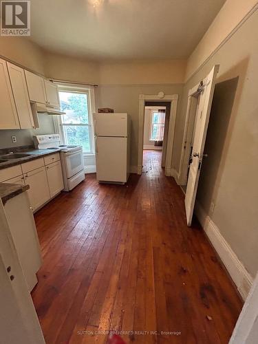 51 Stanley Street, London South (South F), ON - Indoor Photo Showing Kitchen