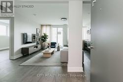 403 - 11 WALMER ROAD  Toronto, ON M5R 2W9