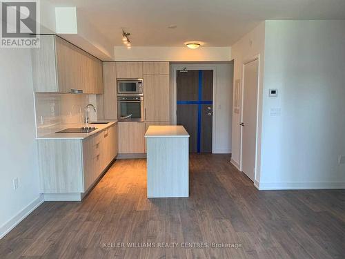 507 - 576 Front Street S, Toronto, ON - Indoor Photo Showing Kitchen