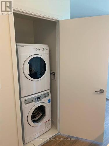 507 - 576 Front Street S, Toronto, ON - Indoor Photo Showing Laundry Room