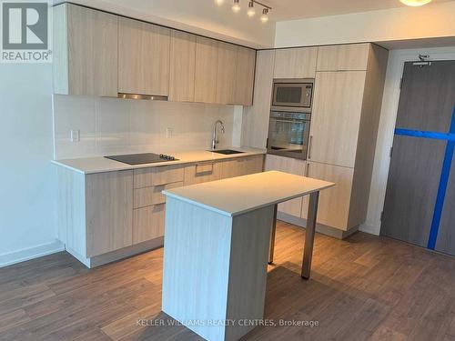 507 - 576 Front Street S, Toronto, ON - Indoor Photo Showing Kitchen