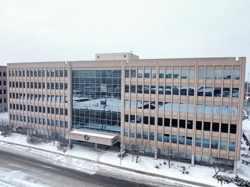 Front of Structure - 400-35 Rue De Port-Royal E., Montréal (Ahuntsic-Cartierville), QC - 