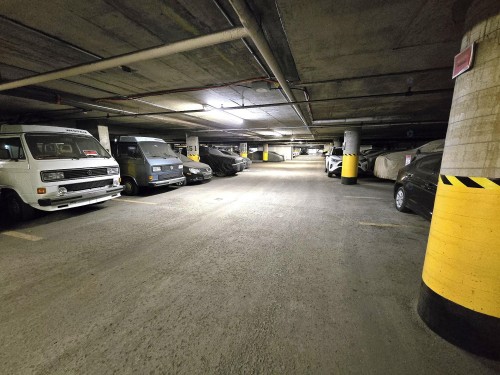 Parking - 400-35 Rue De Port-Royal E., Montréal (Ahuntsic-Cartierville), QC - Indoor Photo Showing Garage