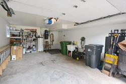 Garage - 