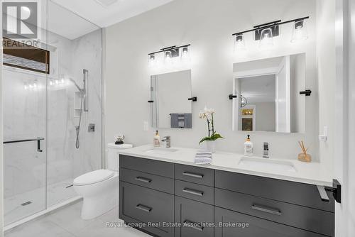 8 - 28 Juniper Trail, Welland, ON - Indoor Photo Showing Bathroom