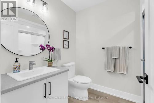 8 - 28 Juniper Trail, Welland, ON - Indoor Photo Showing Bathroom