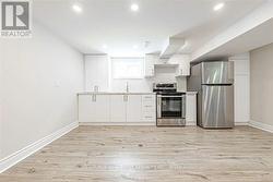 LOWER - 194 CROCKETT STREET  Hamilton, ON L8V 1H2