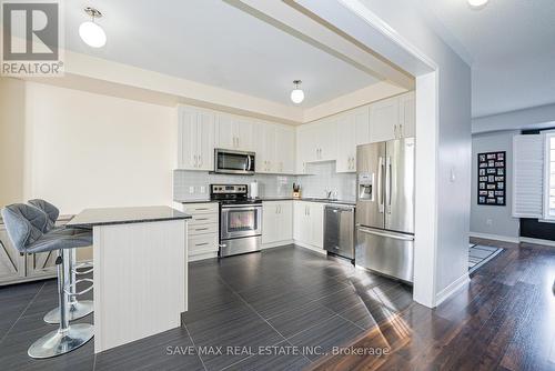 18 New Pines Trail, Brampton, ON - Indoor Photo Showing Kitchen With Stainless Steel Kitchen