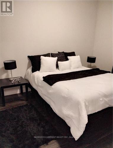 2304 - 15 Queen Street S, Hamilton, ON - Indoor Photo Showing Bedroom