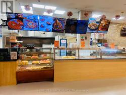 605 ROGERS ROAD  Toronto, ON M6M 1B9