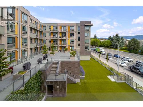 BBQ area for residents - 925 Leon Avenue Unit# 430, Kelowna, BC - Outdoor